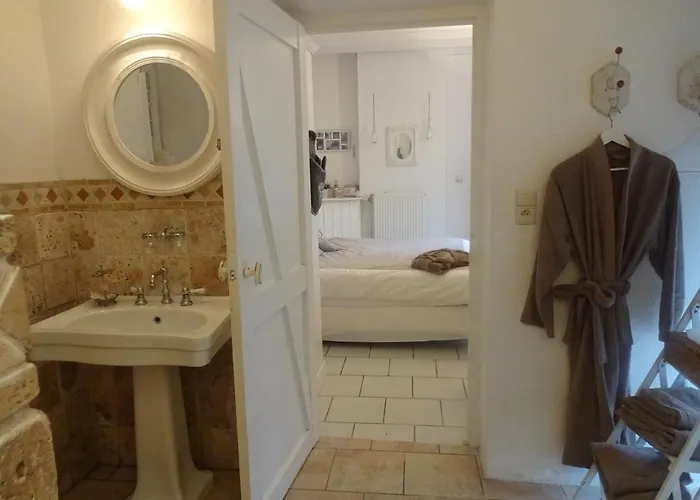 L'arbre De Vie Bed & Breakfast *